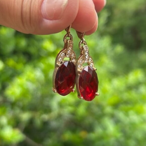 ANNE KLEIN Gold Tone Red Faceted Stone Rhinestone NECKLACE EARRINGS SET (A) - Picture 5 of 10